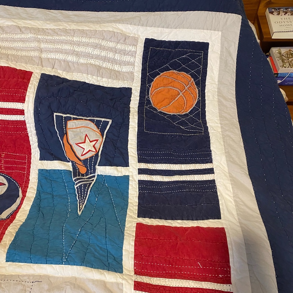 Pottery Barn Full Sports-Themed Patchwork Quilt - Picture 6 of 16